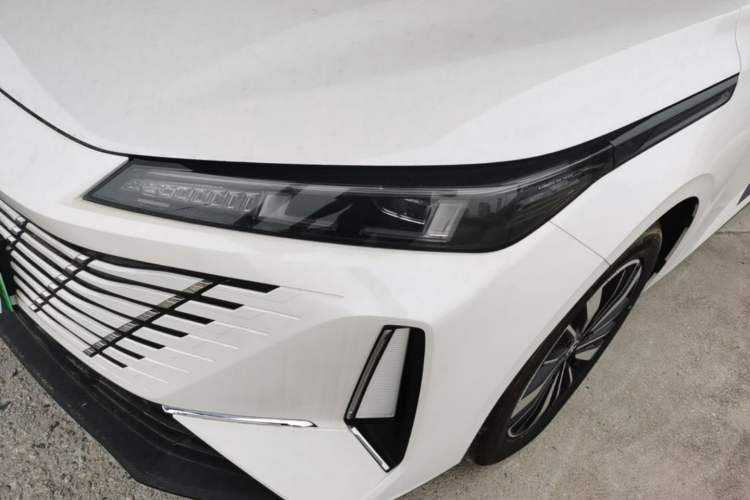 Used CHANGAN Eado PHEV 2025 Smart New Blue Whale 145KM Battleship Edition Left Front Headlight