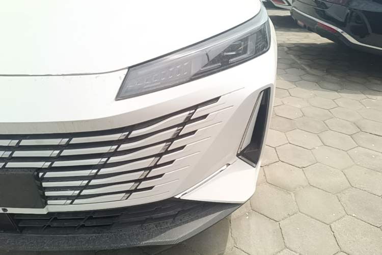 Used CHANGAN Eado PHEV 2025 Smart New Blue Whale 145KM Battleship Edition Left Front Headlight