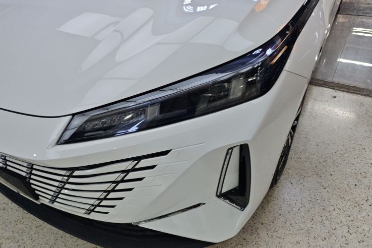 Used CHANGAN Eado PHEV 2025 Smart New Blue Whale 145KM High-Energy Edition Left Front Headlight