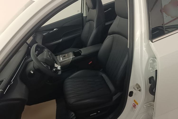 Used CHANGAN Eado PHEV 2025 Smart New Blue Whale 145KM Battleship Edition Left Front Seat