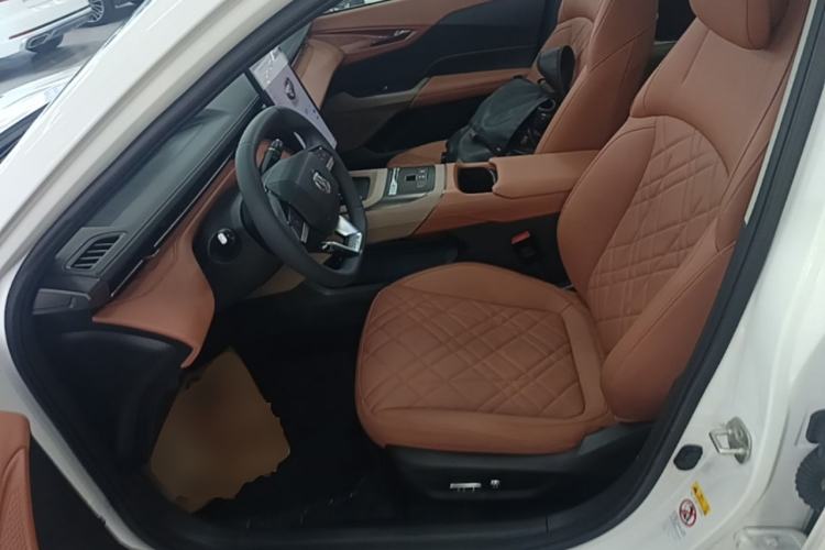 Used CHANGAN Eado PHEV 2025 Smart New Blue Whale 145KM Battleship Edition Left Front Seat