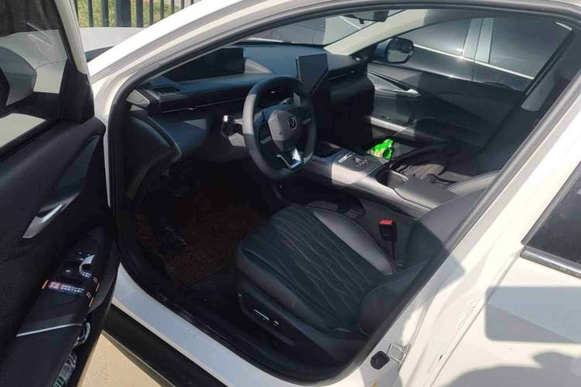 Used CHANGAN Eado PHEV 2025 Smart New Blue Whale 145KM Battleship Edition Left Front Seat