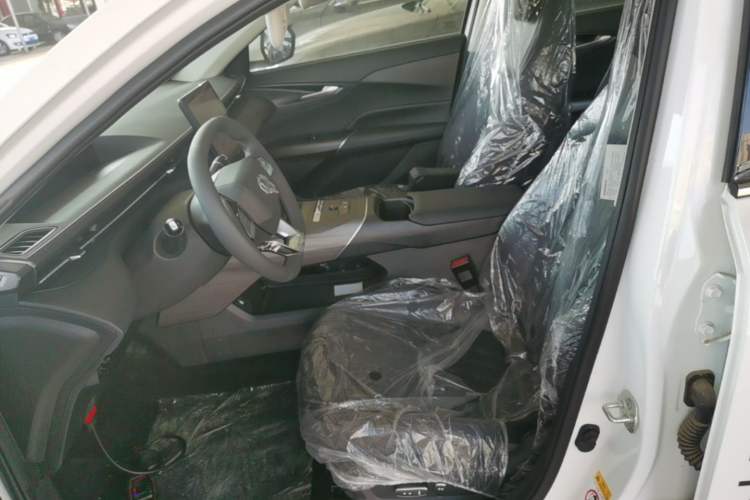 Used CHANGAN Eado PHEV 2025 Smart New Blue Whale 145KM Battleship Edition Left Front Seat
