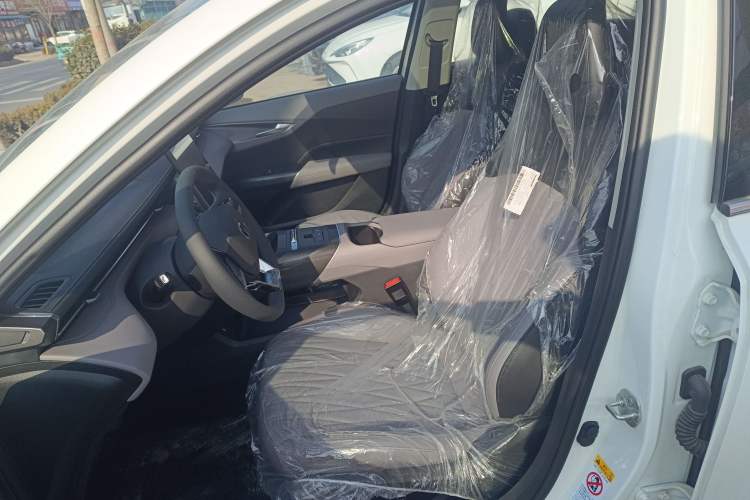 Used CHANGAN Eado PHEV 2025 Smart New Blue Whale 145KM Battleship Edition Left Front Seat