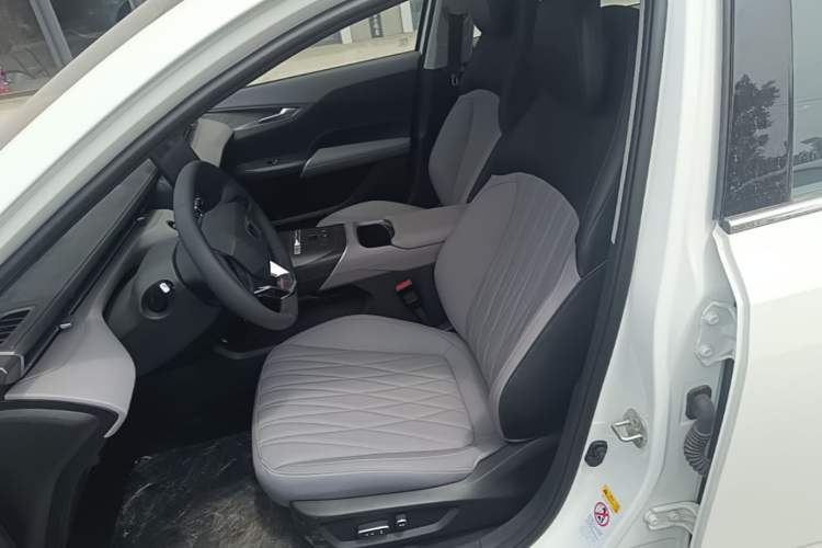 Used CHANGAN Eado PHEV 2025 Smart New Blue Whale 145KM Battleship Edition Left Front Seat
