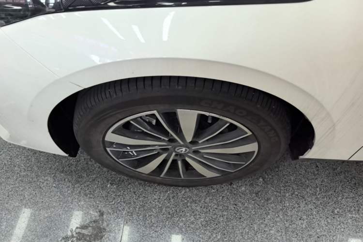 Used CHANGAN Eado PHEV 2025 Smart New Blue Whale 145KM Battleship Edition Left Front Wheel Hub