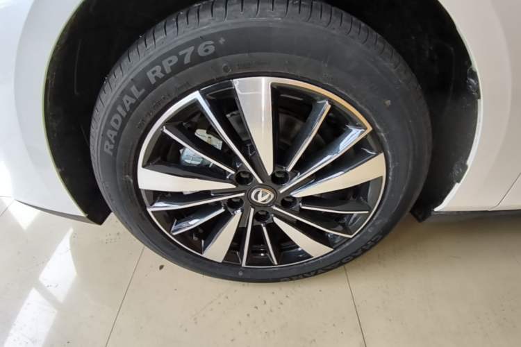 Used CHANGAN Eado PHEV 2025 Smart New Blue Whale 145KM Battleship Edition Left Front Wheel Hub