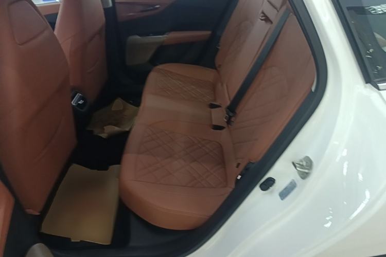 Used CHANGAN Eado PHEV 2025 Smart New Blue Whale 145KM Battleship Edition Left Rear Seat