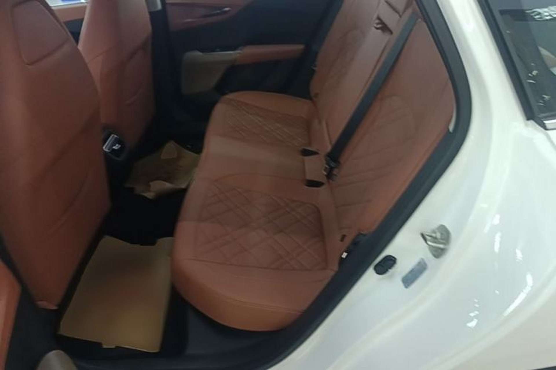 Used CHANGAN Eado PHEV 2025 Smart New Blue Whale 145KM Battleship Edition Left Rear Seat