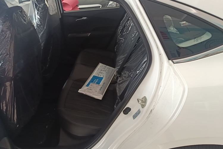 Used CHANGAN Eado PHEV 2025 Smart New Blue Whale 145KM Battleship Edition Left Rear Seat
