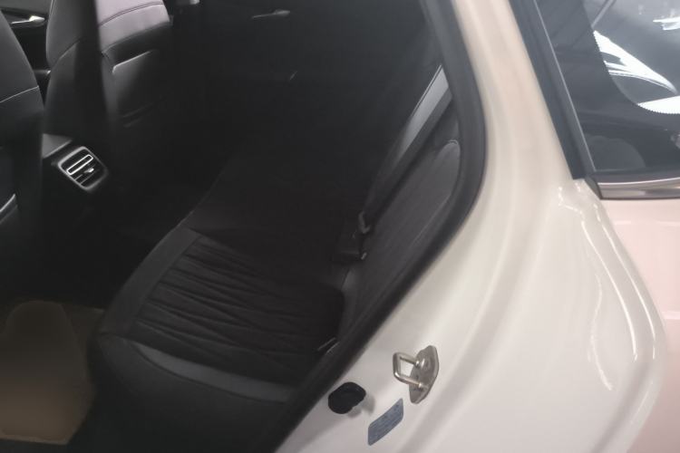 Used CHANGAN Eado PHEV 2025 Smart New Blue Whale 145KM Battleship Edition Left Rear Seat