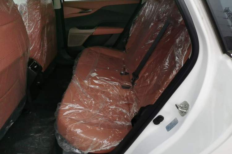 Used CHANGAN Eado PHEV 2025 Smart New Blue Whale 145KM Battleship Edition Left Rear Seat