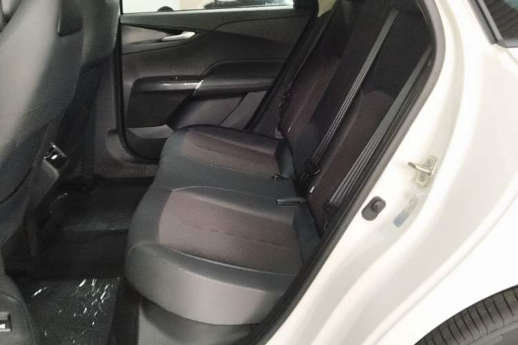 Used CHANGAN Eado PHEV 2025 Smart New Blue Whale 145KM High-Energy Edition Left Rear Seat