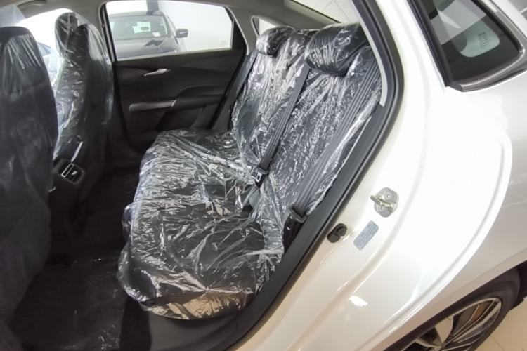 Used CHANGAN Eado PHEV 2025 Smart New Blue Whale 145KM Battleship Edition Left Rear Seat