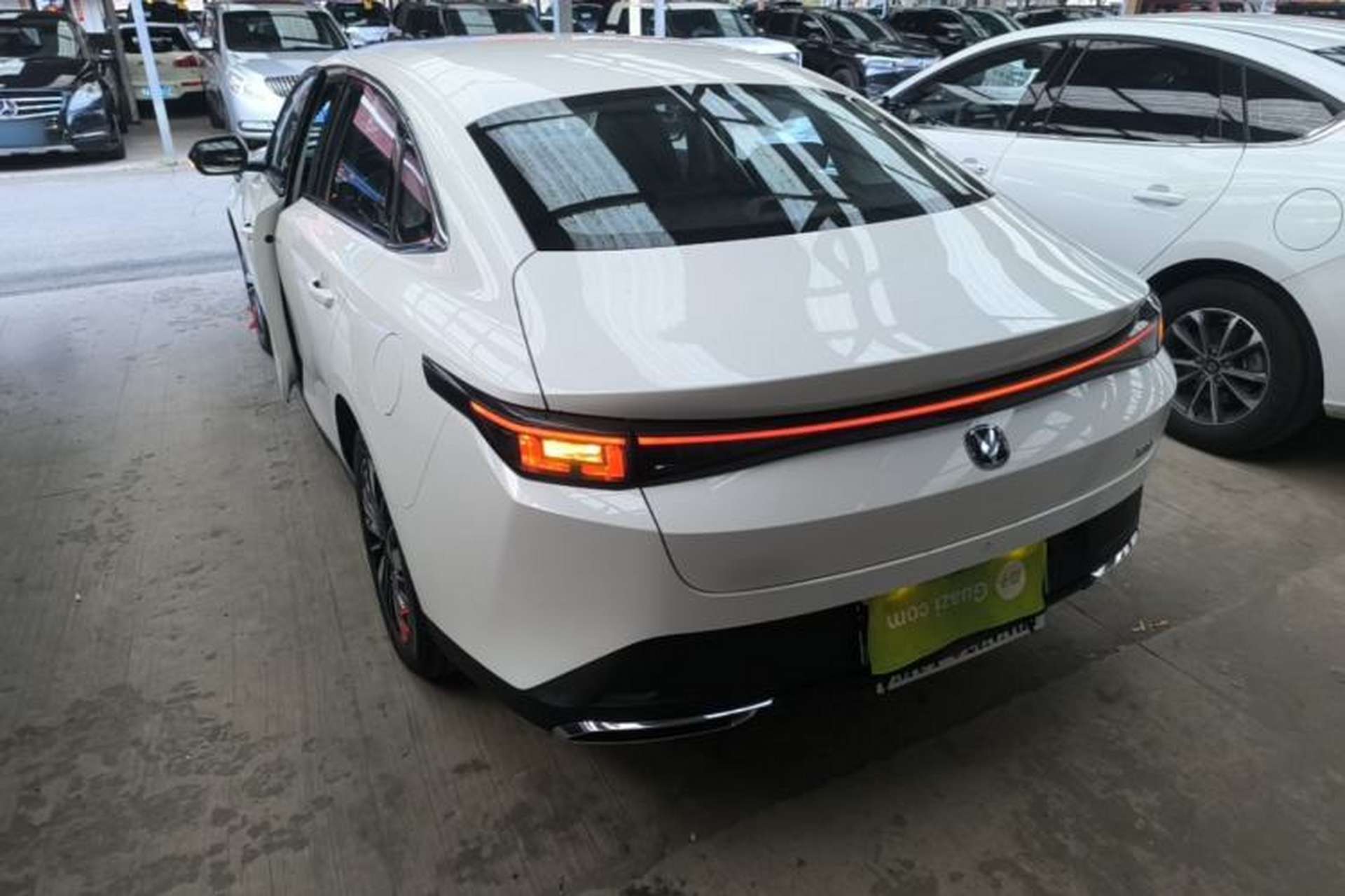 Used CHANGAN Eado PHEV 2025 Smart New Blue Whale 145KM Battleship Edition Rear Left 45 Deg