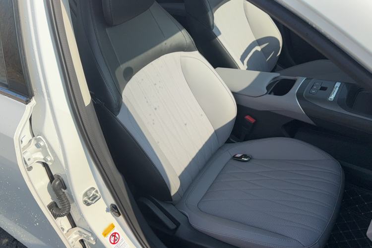 Used CHANGAN Eado PHEV 2025 Smart New Blue Whale 145KM Battleship Edition Right Front Seat