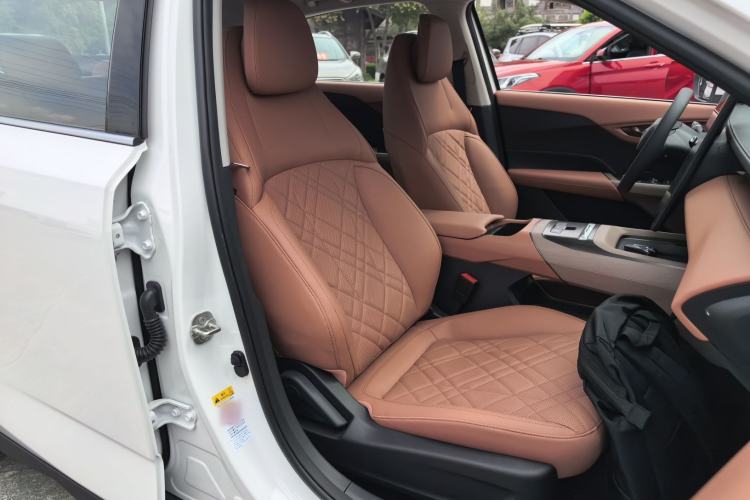 Used CHANGAN Eado PHEV 2025 Smart New Blue Whale 145KM Battleship Edition Right Front Seat