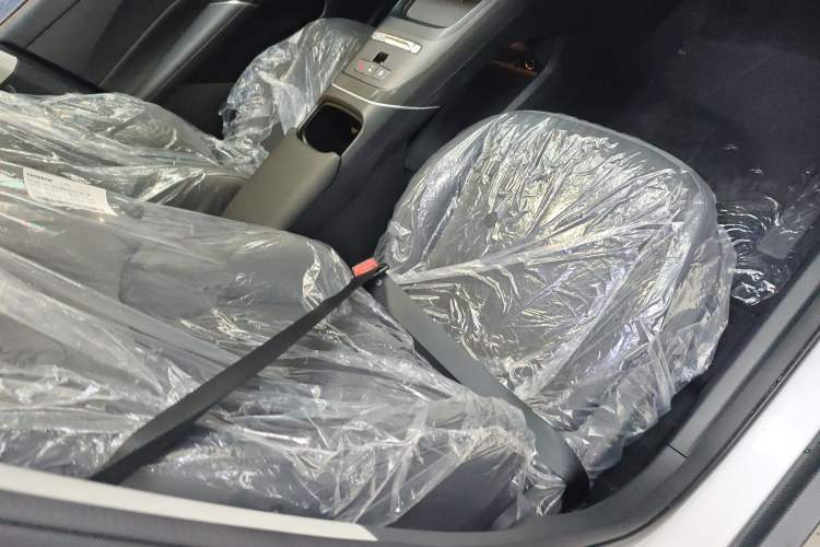 Used CHANGAN Eado PHEV 2025 Smart New Blue Whale 145KM High-Energy Edition Right Front Seat
