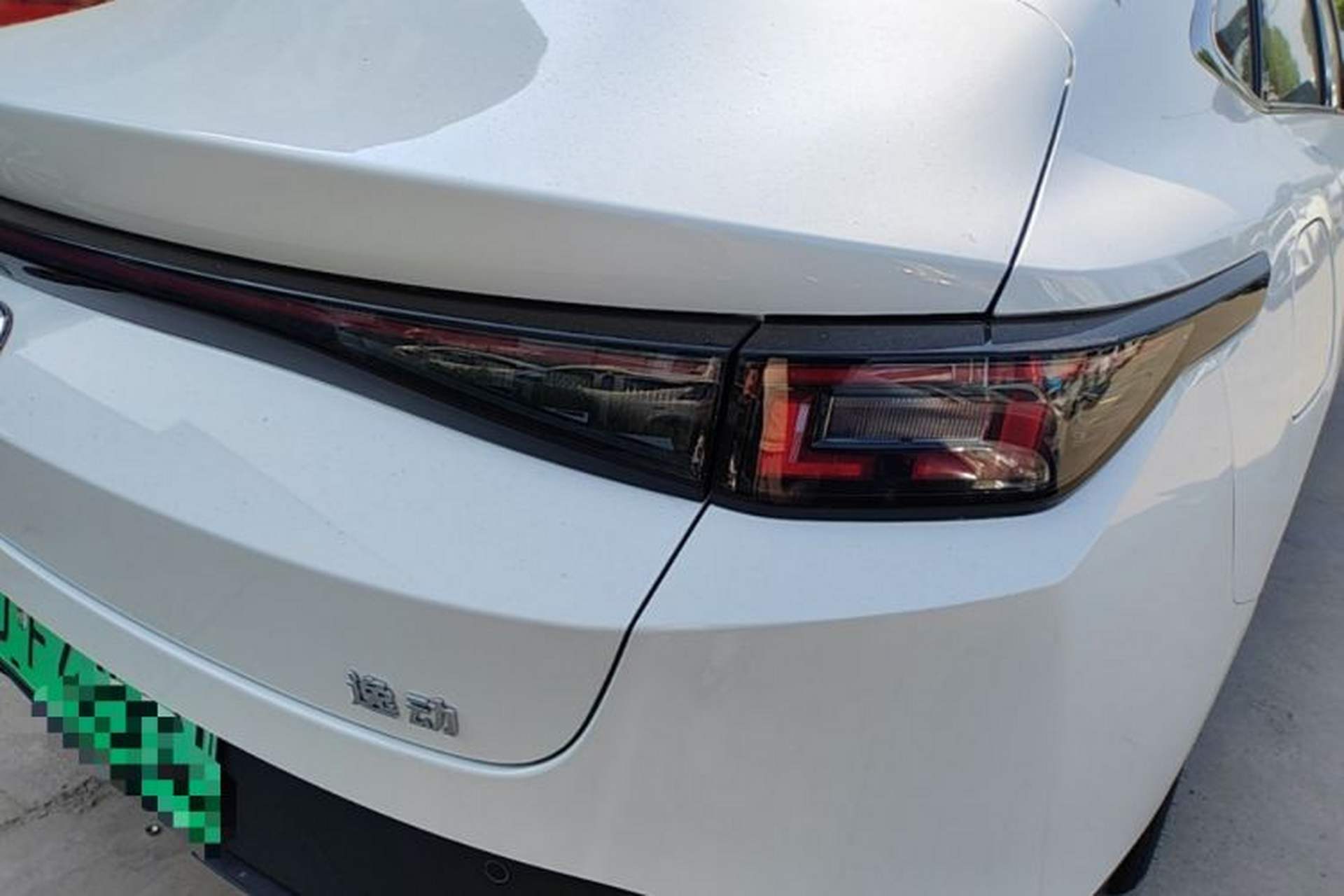 Used CHANGAN Eado PHEV 2025 Smart New Blue Whale 145KM Battleship Edition Right Rear Taillight