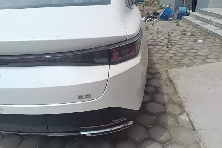 Used CHANGAN Eado PHEV 2025 Smart New Blue Whale 145KM Battleship Edition Right Rear Taillight