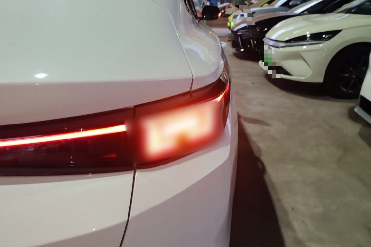 Used CHANGAN Eado PHEV 2025 Smart New Blue Whale 145KM Battleship Edition Right Rear Taillight