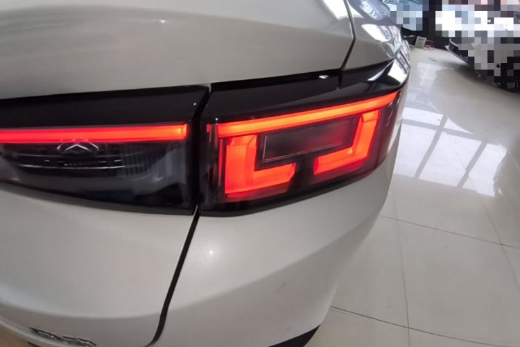 Used CHANGAN Eado PHEV 2025 Smart New Blue Whale 145KM Battleship Edition Right Rear Taillight