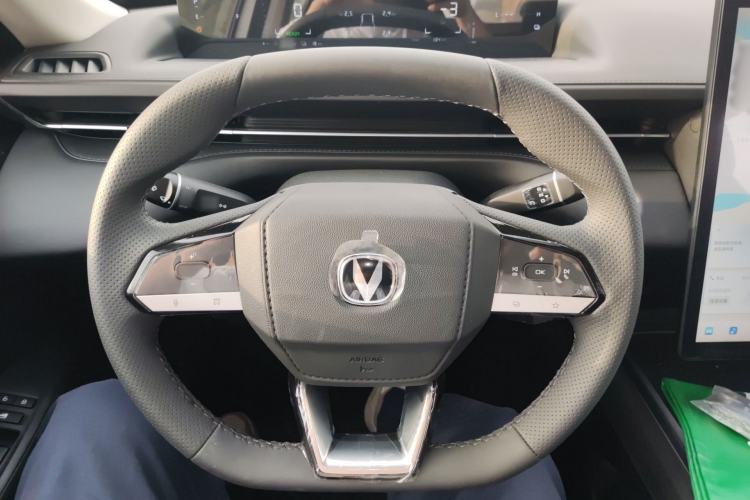 Used CHANGAN Eado PHEV 2025 Smart New Blue Whale 145KM High-Energy Edition Steering Wheel