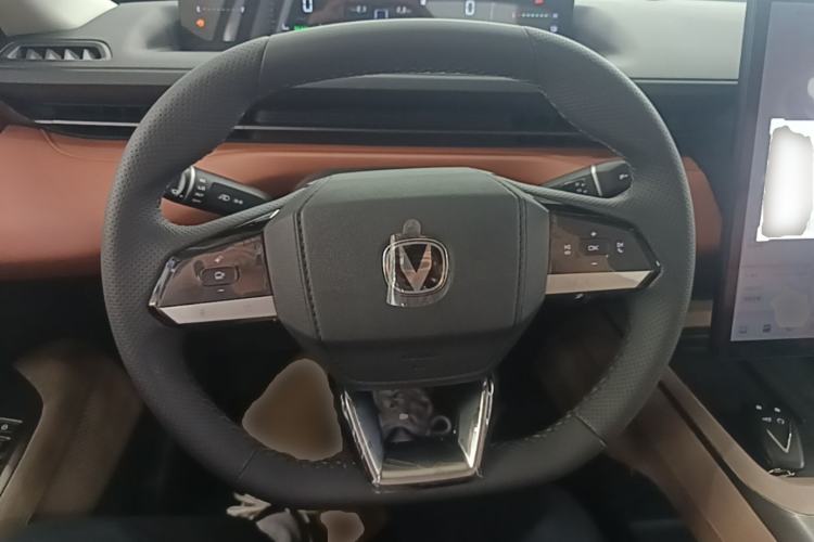 Used CHANGAN Eado PHEV 2025 Smart New Blue Whale 145KM Battleship Edition Steering Wheel