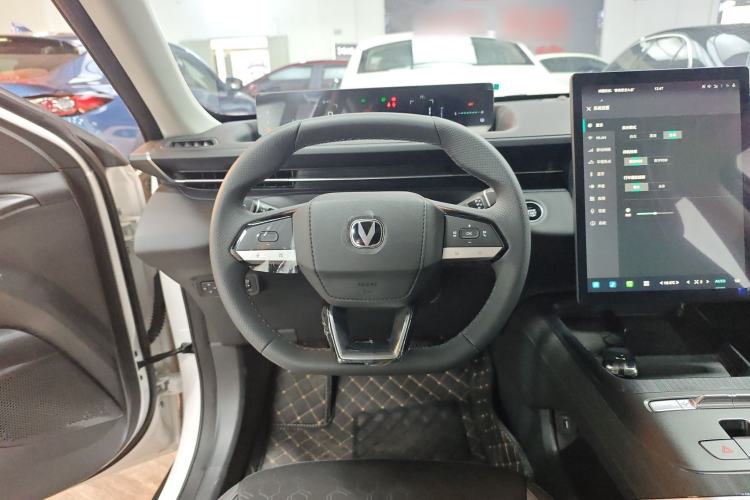 Used CHANGAN Eado PHEV 2025 Smart New Blue Whale 145KM High-Energy Edition Steering Wheel