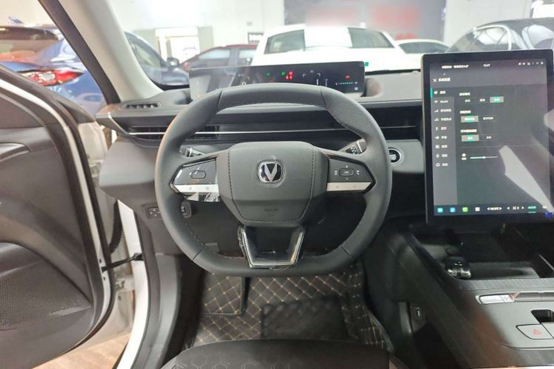 Used CHANGAN Eado PHEV 2025 Smart New Blue Whale 145KM High-Energy Edition Steering Wheel