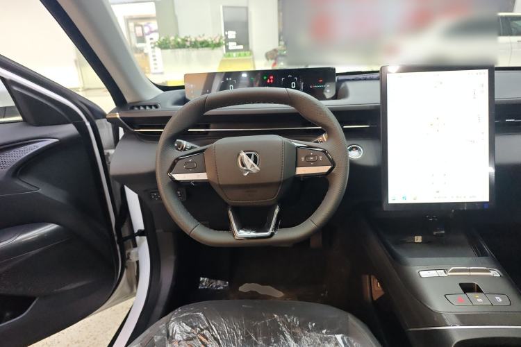 Used CHANGAN Eado PHEV 2025 Smart New Blue Whale 145KM High-Energy Edition Steering Wheel