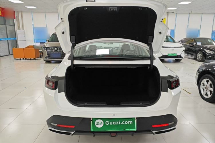 Used CHANGAN Eado PHEV 2025 Smart New Blue Whale 145KM Battleship Edition Trunk