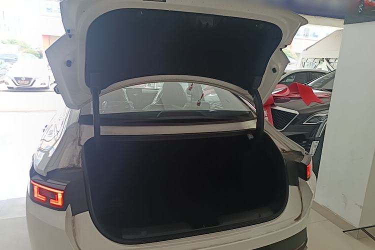 Used CHANGAN Eado PHEV 2025 Smart New Blue Whale 145KM Battleship Edition Trunk