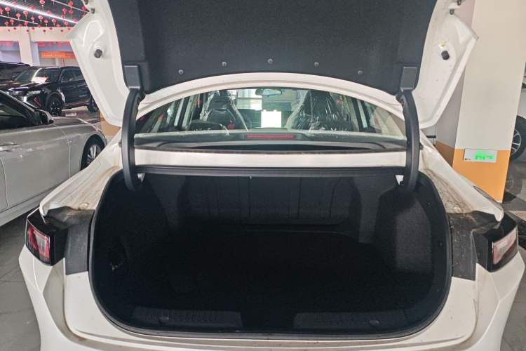Used CHANGAN Eado PHEV 2025 Smart New Blue Whale 145KM High-Energy Edition Trunk