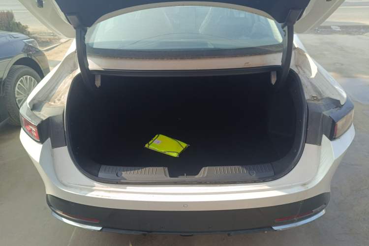 Used CHANGAN Eado PHEV 2025 Smart New Blue Whale 145KM Battleship Edition Trunk