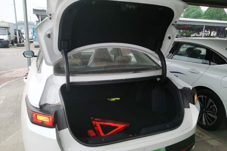 Used CHANGAN Eado PHEV 2025 Smart New Blue Whale 145KM Battleship Edition Trunk