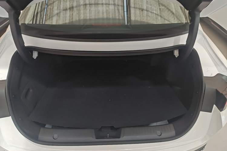 Used CHANGAN Eado PHEV 2025 Smart New Blue Whale 145KM Battleship Edition Trunk