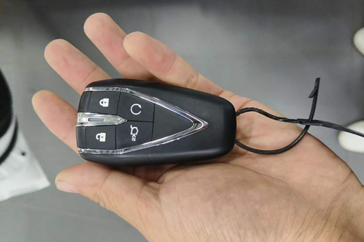 Used CHANGAN Eado PHEV 2025 Smart New Blue Whale 145KM Battleship Edition Vehicle Key