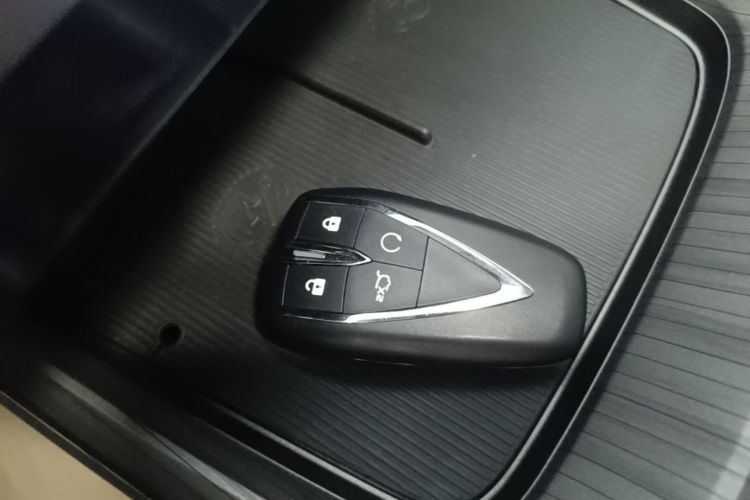 Used CHANGAN Eado PHEV 2025 Smart New Blue Whale 145KM Battleship Edition Vehicle Key