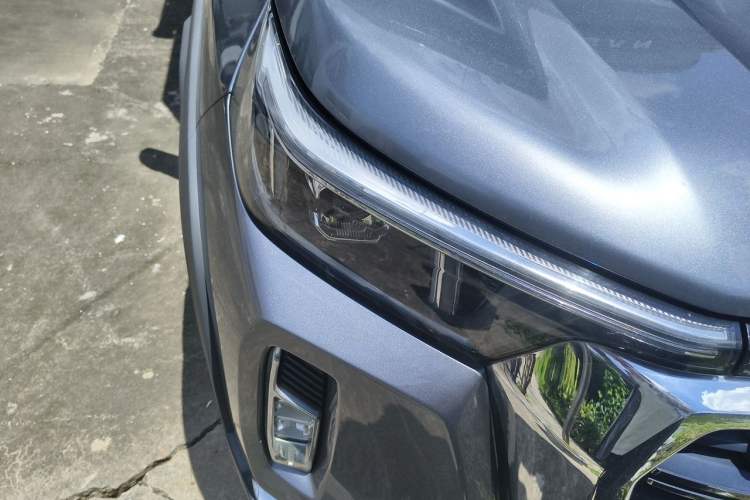 Used CHANGAN Fengjing RV  Right Front Headlight