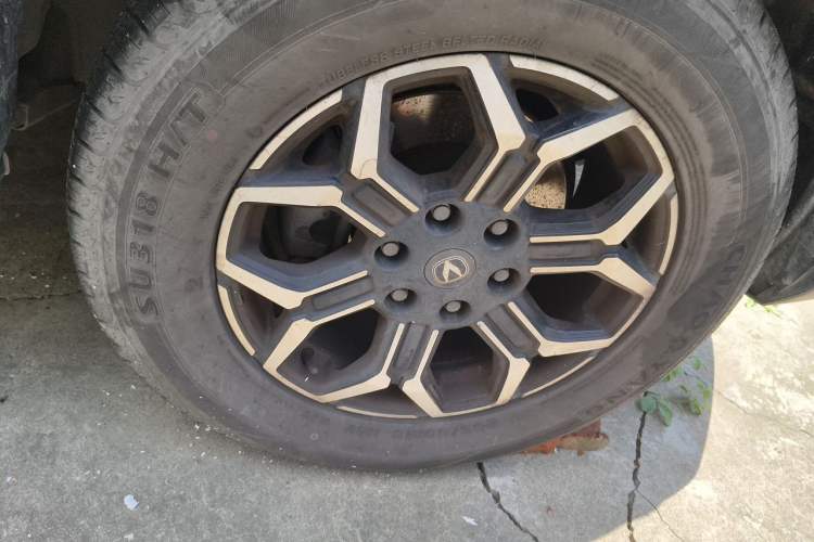 Used CHANGAN Fengjing RV  Right Front Wheel Hub