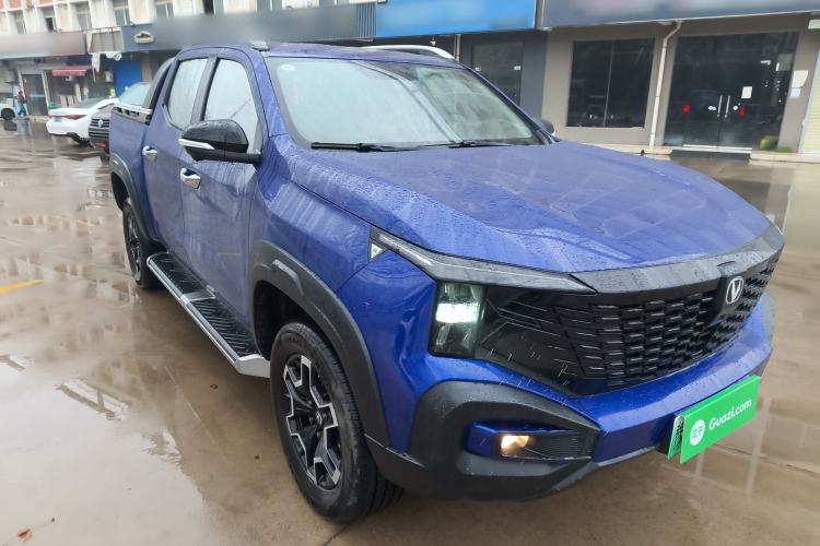 Used CHANGAN Hunter 2024 Knight Edition Flagship Model Dual-Motor All-Wheel Drive Standard Box Front Right 45 Deg