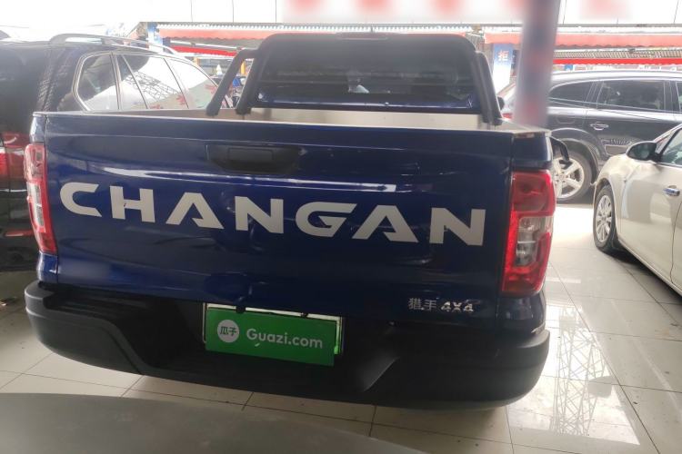 Used CHANGAN Hunter 2024 Warrior Edition Luxury Model Dual-Motor All-Wheel Drive with Extra-Long Cargo Box Rear