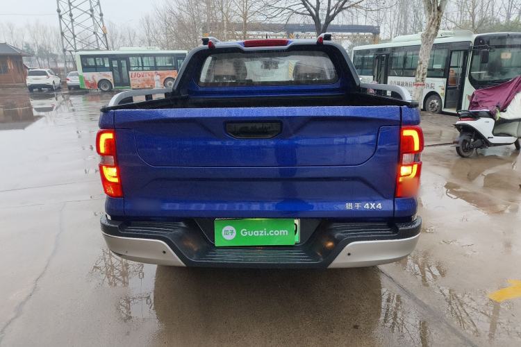Used CHANGAN Hunter 2024 Knight Edition Flagship Model Dual-Motor All-Wheel Drive Standard Box Rear