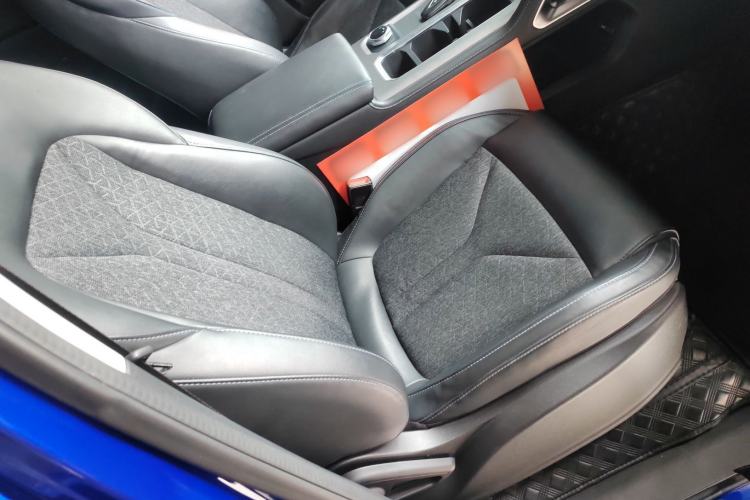 Used CHANGAN Hunter 2024 Warrior Edition Luxury Model Dual-Motor All-Wheel Drive with Extra-Long Cargo Box Right Front Seat