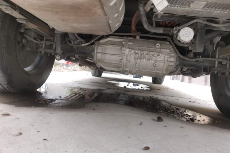 Used CHANGAN Hunter 2024 Warrior Edition Luxury Model Dual-Motor All-Wheel Drive with Extra-Long Cargo Box Chassis Rear