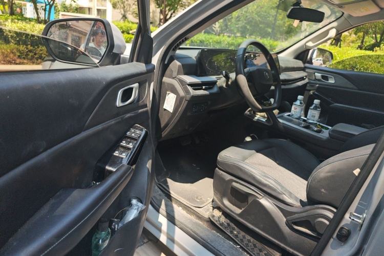 Used CHANGAN Hunter 2024 Warrior Edition Luxury Model Dual-Motor All-Wheel Drive with Extra-Long Cargo Box Driver Seat