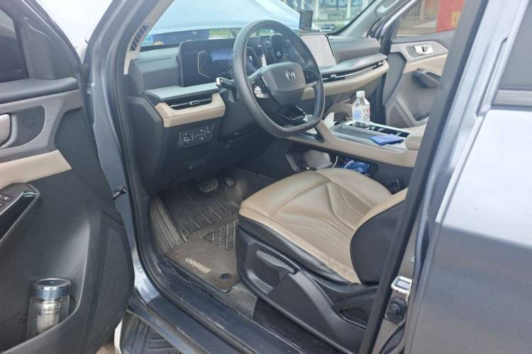 Used CHANGAN Hunter 2024 Knight Edition Flagship Single-Motor Standard Box Driver Seat