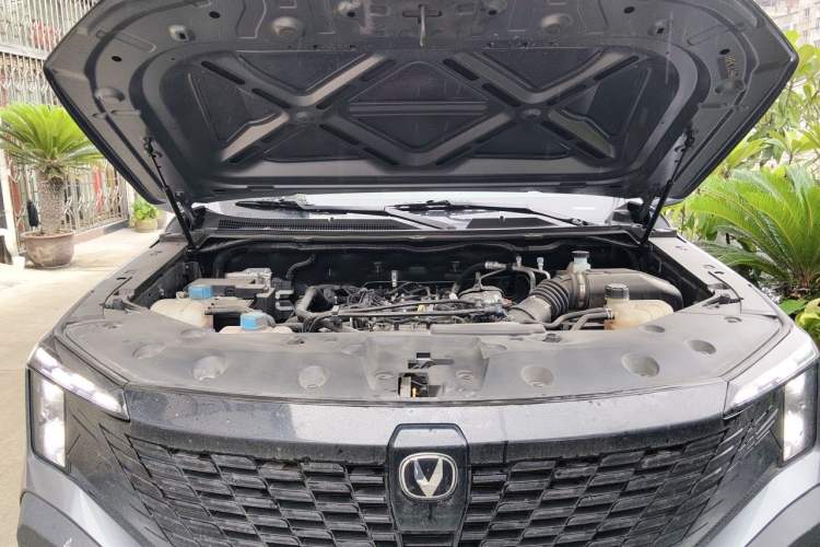 Used CHANGAN Hunter 2024 Warrior Edition Luxury Single-Motor Ultra-Long Box Engine Bay