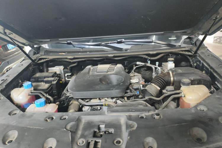 Used CHANGAN Hunter 2024 Knight Edition Flagship Single-Motor Standard Box Engine Bay